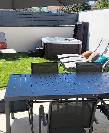 Le Beluga Aeroport Nantes Reze Дом отдыха Бугене