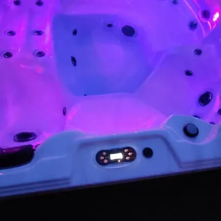 Le Beluga Aeroport Nantes Reze