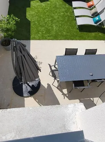 Le Béluga Aéroport Nantes Rezé * Bouguenais